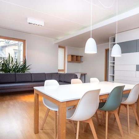 Dream Stay - Stylish Apartment Near Old Town With Free Parking Tallinn Bagian luar foto