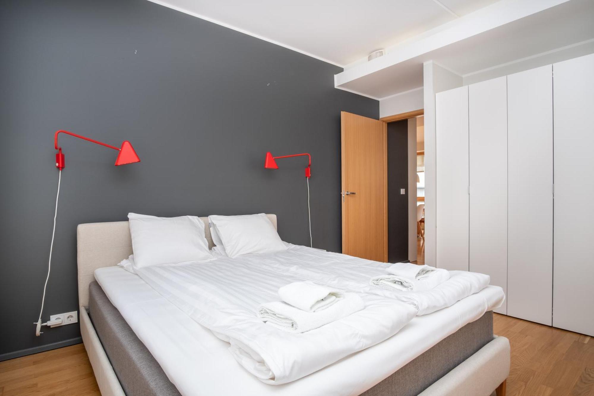 Dream Stay - Stylish Apartment Near Old Town With Free Parking Tallinn Bagian luar foto